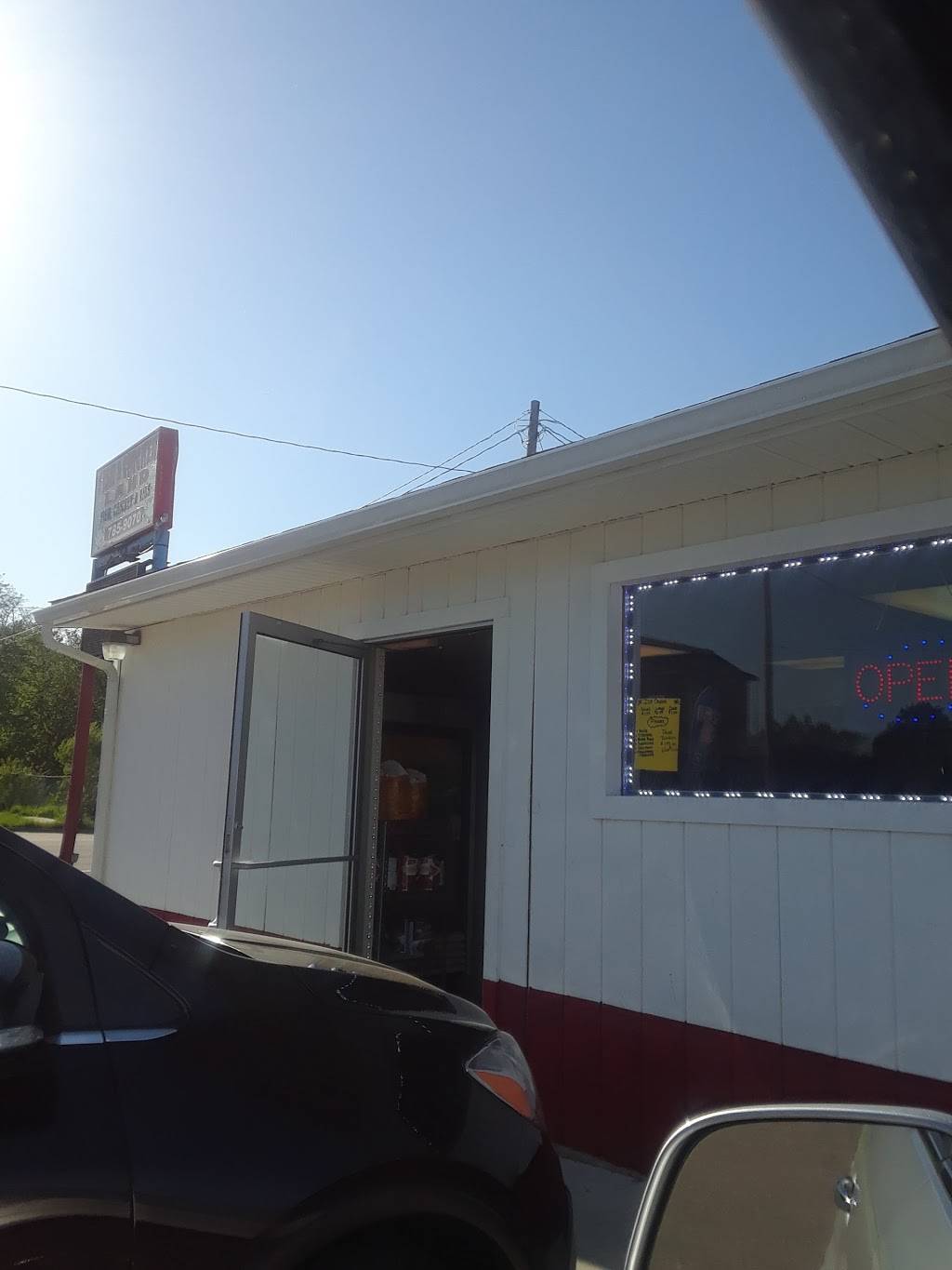 Fish & Chicken Land | restaurant | 4108 Saginaw St, Flint, MI 48505, USA | 8107859070 OR +1 810-785-9070