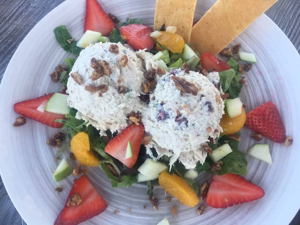 Farlows on the Water | restaurant | 2080 S McCall Rd, Englewood, FL 34224, USA | 9414745343 OR +1 941-474-5343