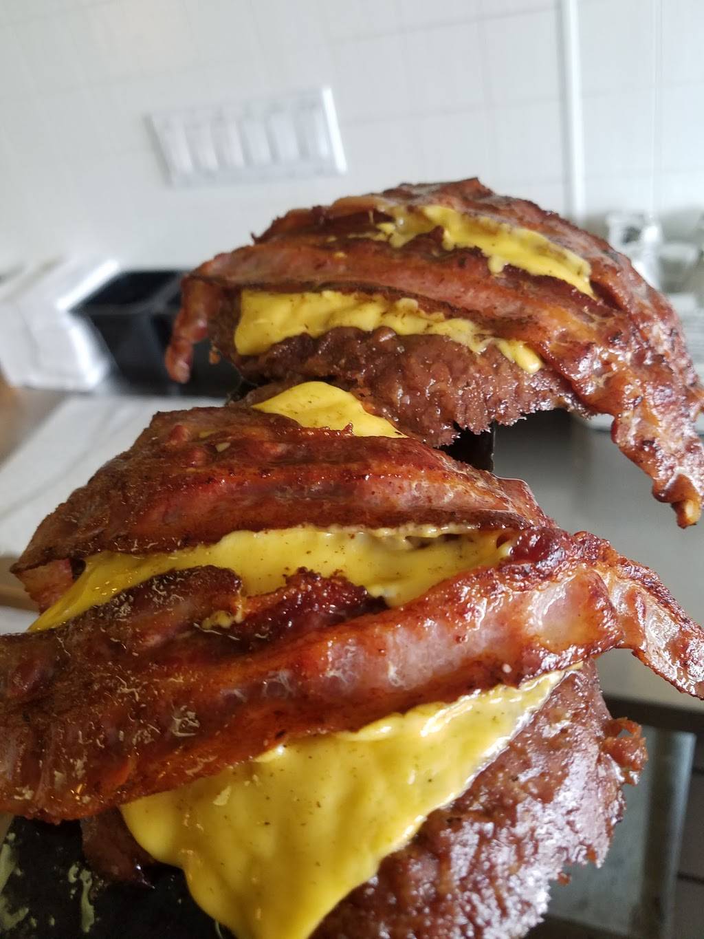 POW BURGER! NEW ROCHELLE | restaurant | 211 Main St, New Rochelle, NY 10801, United States | 9147407375 OR +1 914-740-7375