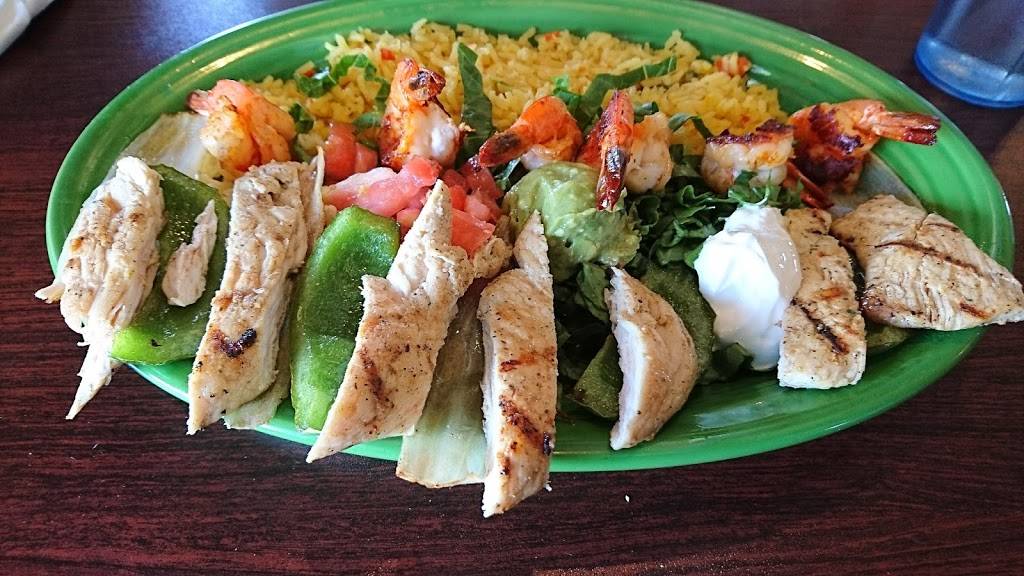 La Fiesta | restaurant | 1610 Central Ave, Albany, NY 12205, USA | 5184823940 OR +1 518-482-3940