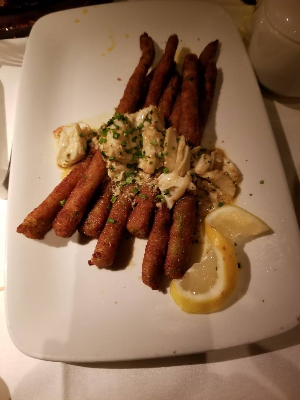 Perrys Steakhouse & Grille | restaurant | 114 W 7th St, Austin, TX 78701, USA | 5124746300 OR +1 512-474-6300