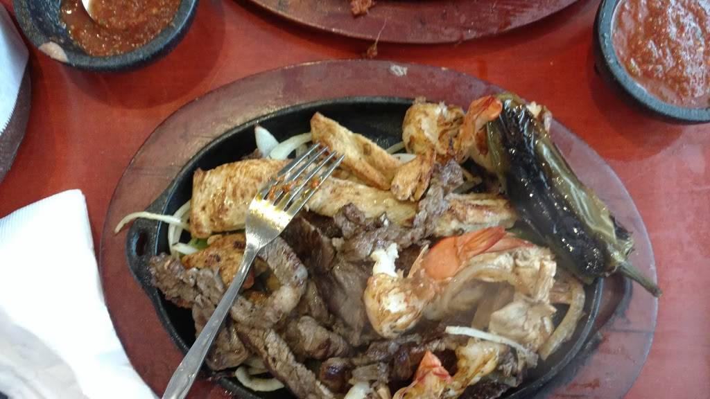 Taqueria Tepatitlan | restaurant | 818 Federal Rd, Houston, TX 77015, USA | 7134511220 OR +1 713-451-1220