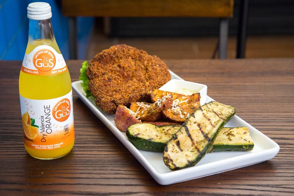 Milts Extra Innings | restaurant | 3409 N Broadway, Chicago, IL 60657, USA | 7736616384 OR +1 773-661-6384