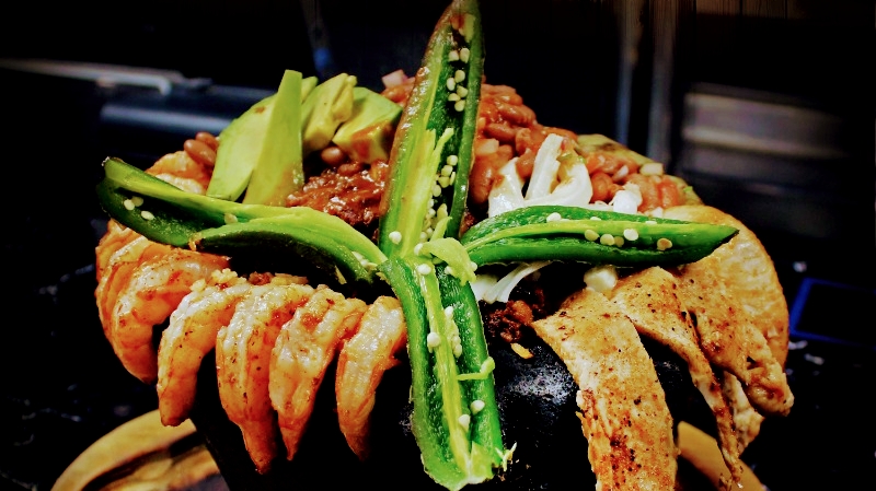 Chivos Locos | restaurant | 1090 Skyline Dr, Conway, AR 72032, USA | 5013584807 OR +1 501-358-4807