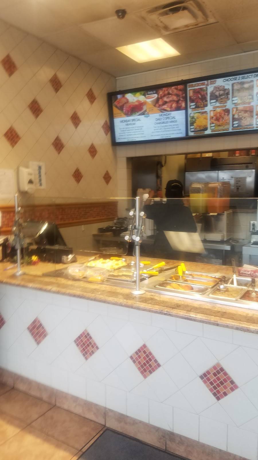 This Is It! BBQ and Seafood (Old National) | restaurant | 6045 Old National Hwy, College Park, GA 30349, USA | 6788278500 OR +1 678-827-8500