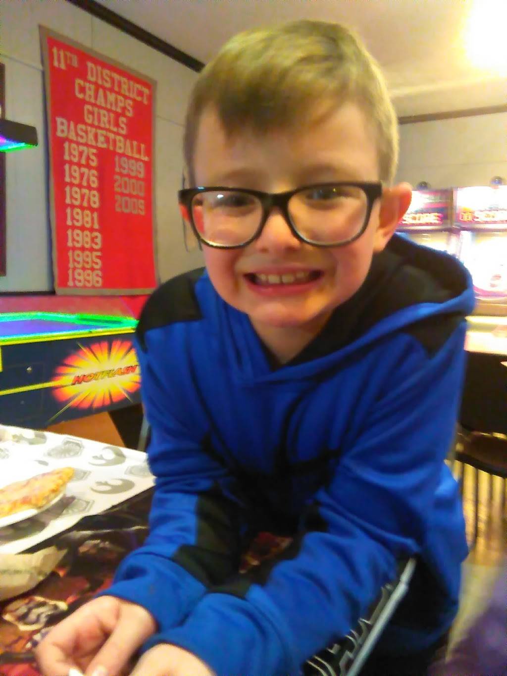 Galaxy Pizza & BBQ | restaurant | 995 Vastwood Park, Hawesville, KY 42348, USA | 2709278075 OR +1 270-927-8075