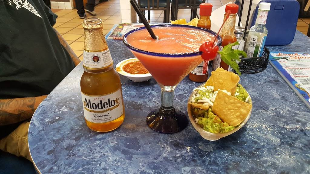 La Sirenita | restaurant | 1418, 9116 Van Nuys Blvd, Panorama City, CA 91402, USA | 8188926534 OR +1 818-892-6534