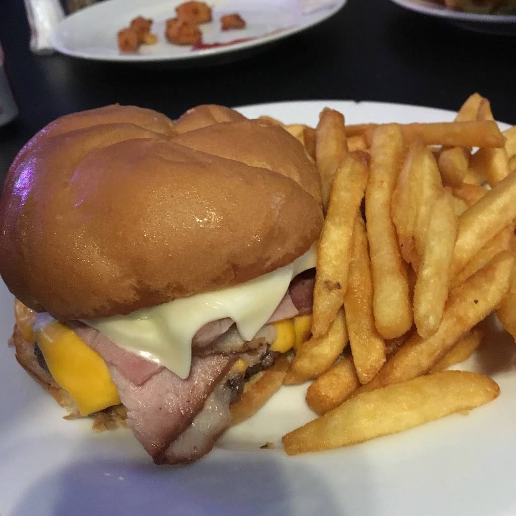 Five-O-One Sports Bar & Grill | restaurant | 501 S Washington Ave, Marshfield, WI 54449, USA | 7158981189 OR +1 715-898-1189