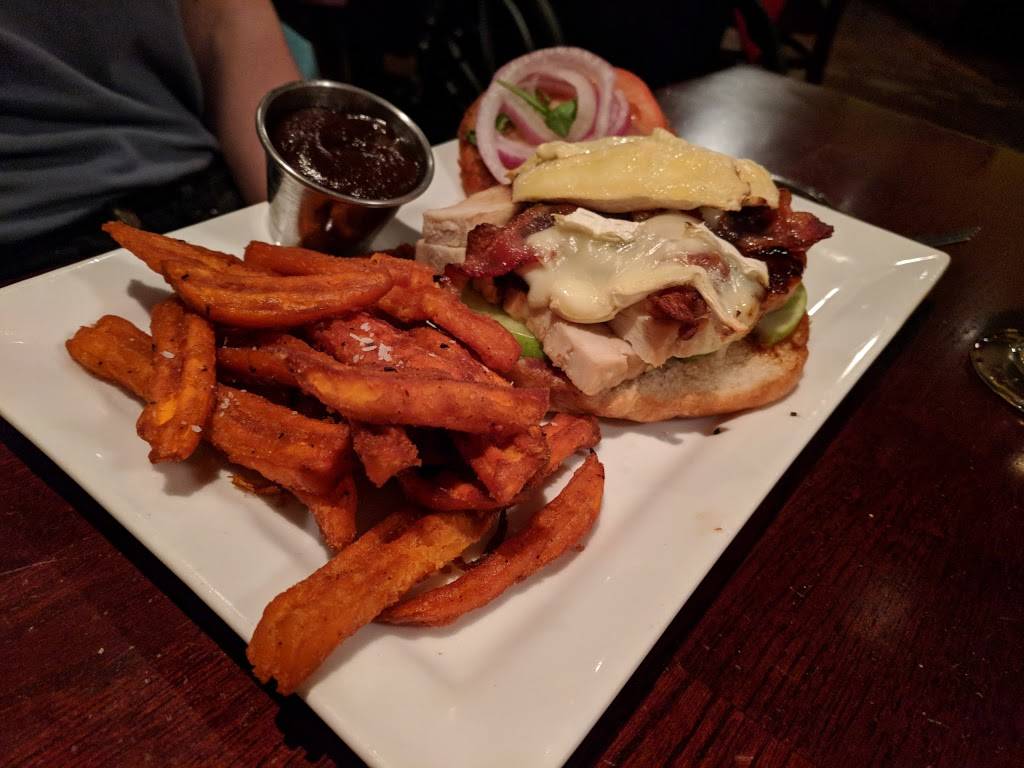 Riks Cafe | restaurant | 1065 Maryland Ave, Hagerstown, MD 21740, USA | 3013027541 OR +1 301-302-7541