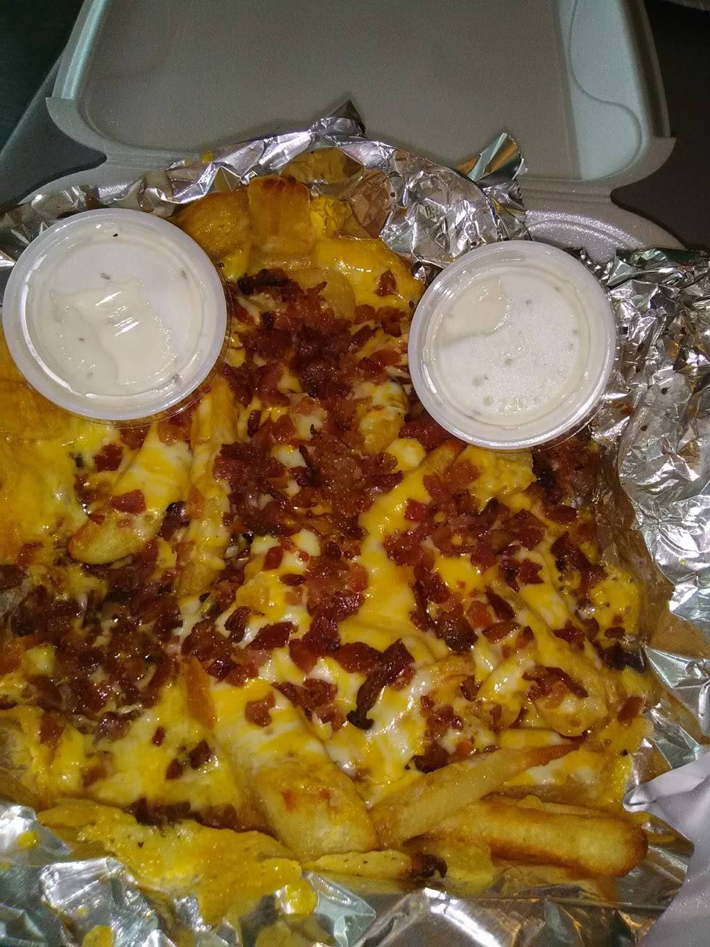 Robertos Pizza | restaurant | 1308 Burton St SW, Wyoming, MI 49509, USA | 6162451800 OR +1 616-245-1800