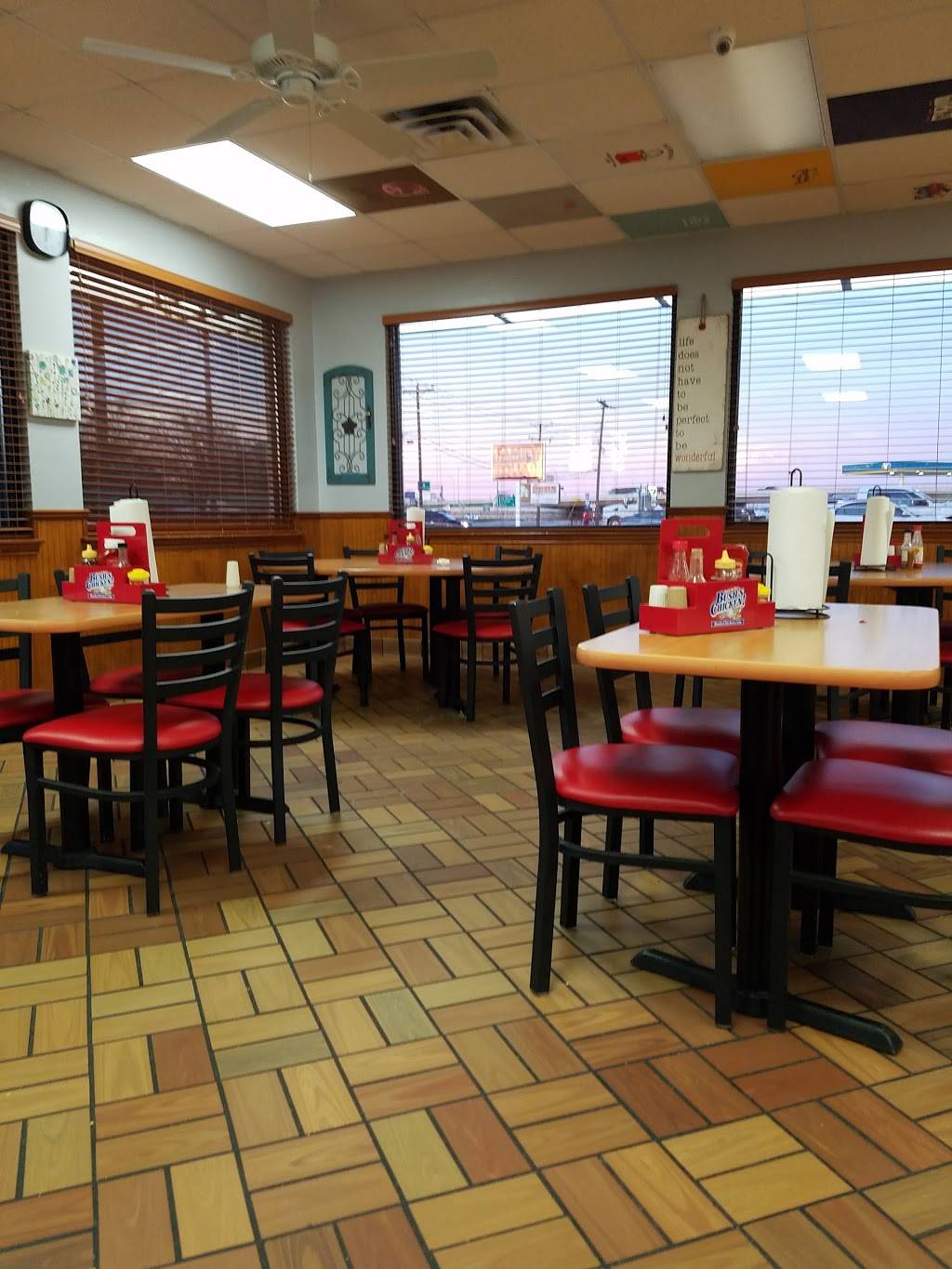 Bushs Chicken | restaurant | 1009 E Crest Dr, Waco, TX 76705, USA | 2547996500 OR +1 254-799-6500