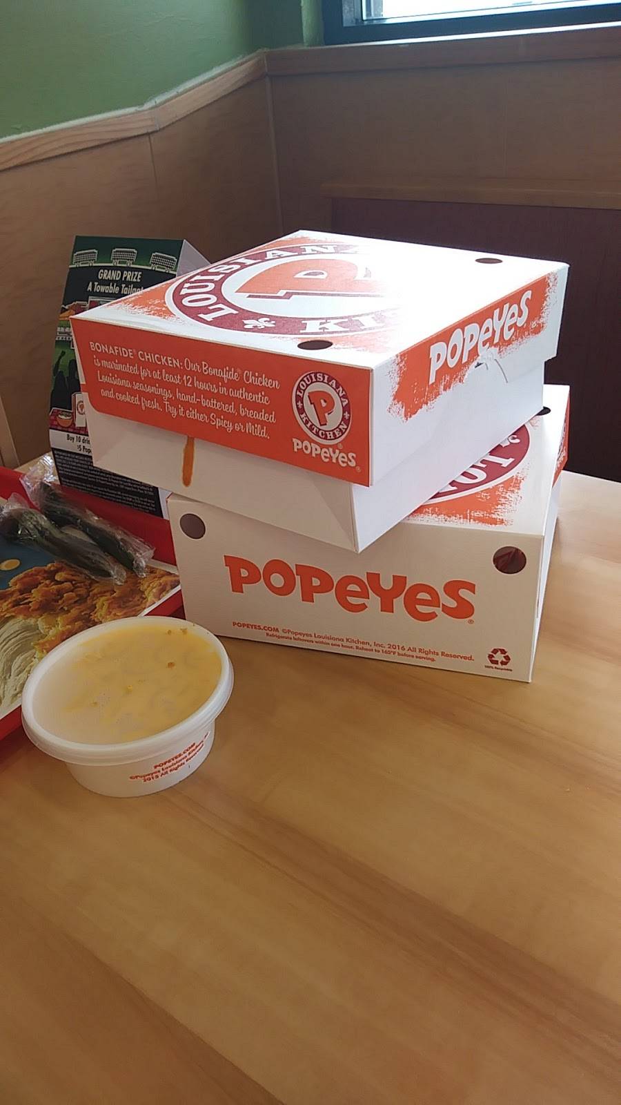 Popeyes Louisiana Kitchen | restaurant | 10331 S Kedzie Ave, Chicago, IL 60655, USA | 7737792200 OR +1 773-779-2200
