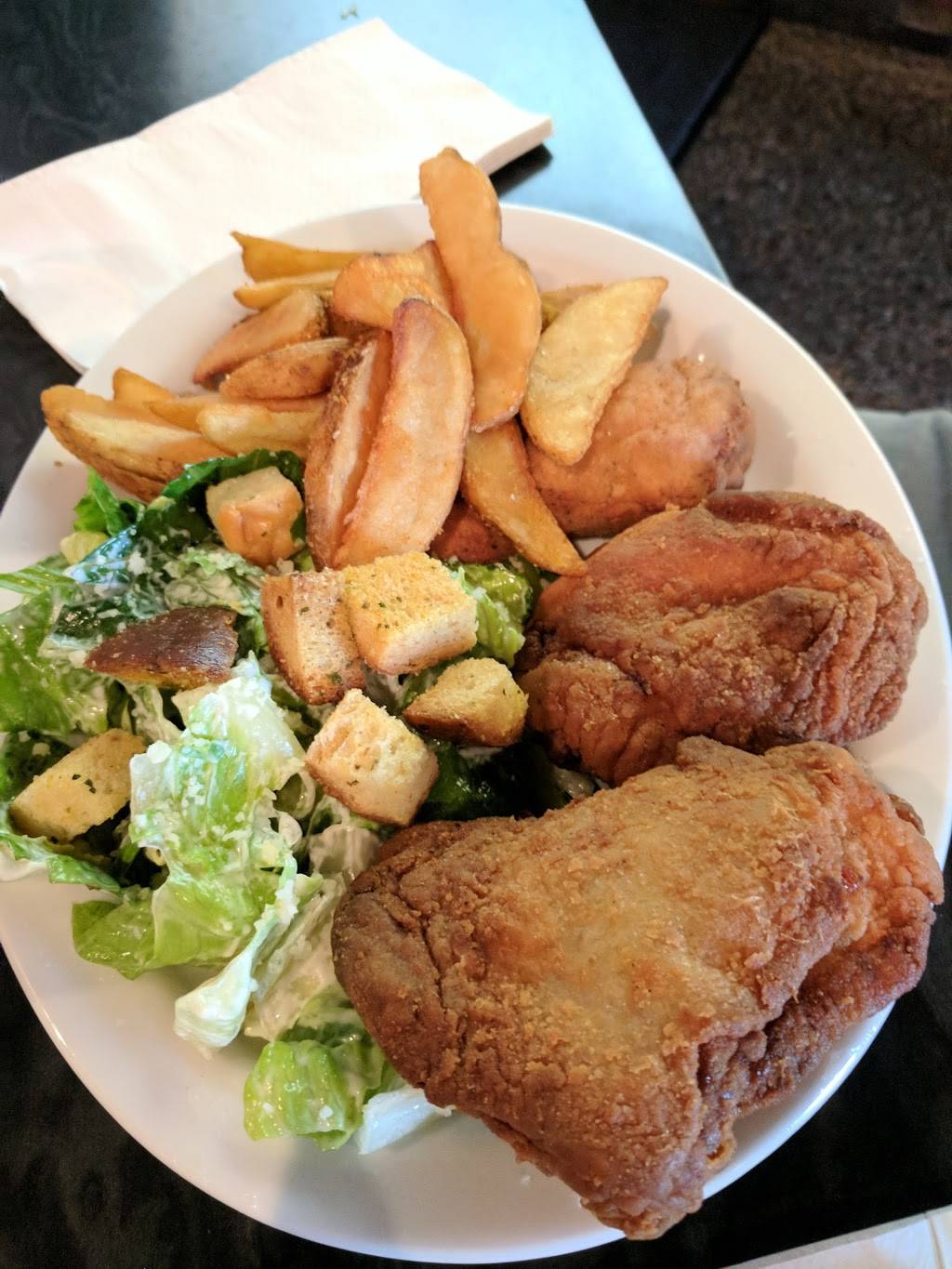 Windsors Penalty Box Restaurant | restaurant | 2151 Walker Rd, Windsor, ON N8W 3P5, Canada | 5192533310 OR +1 519-253-3310