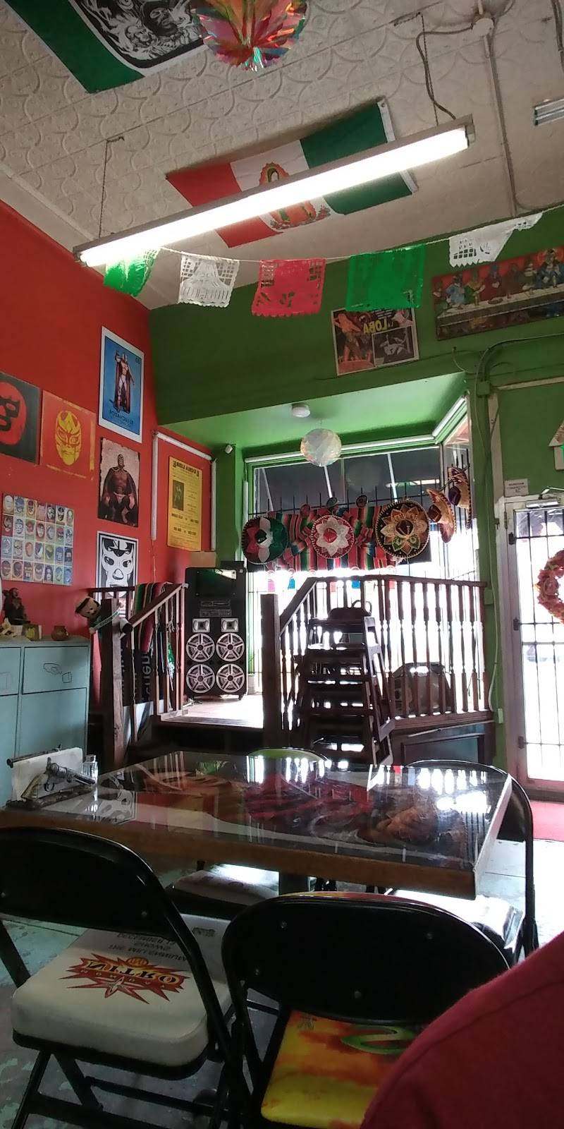 Tienda Choris | restaurant | 833 W Jefferson Blvd, Dallas, TX 75208, USA | 2149421400 OR +1 214-942-1400