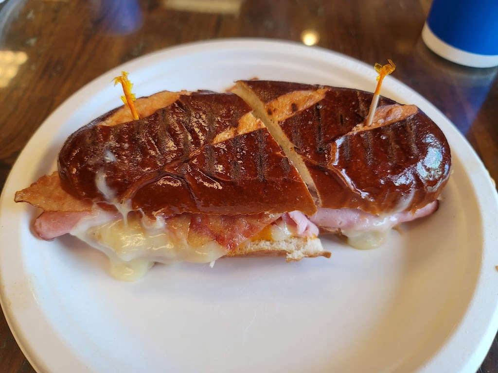 Hilmar Cheese Company Visitor Center | cafe | 9001 Lander Ave, Hilmar, CA 95324, USA | 2096561196 OR +1 209-656-1196