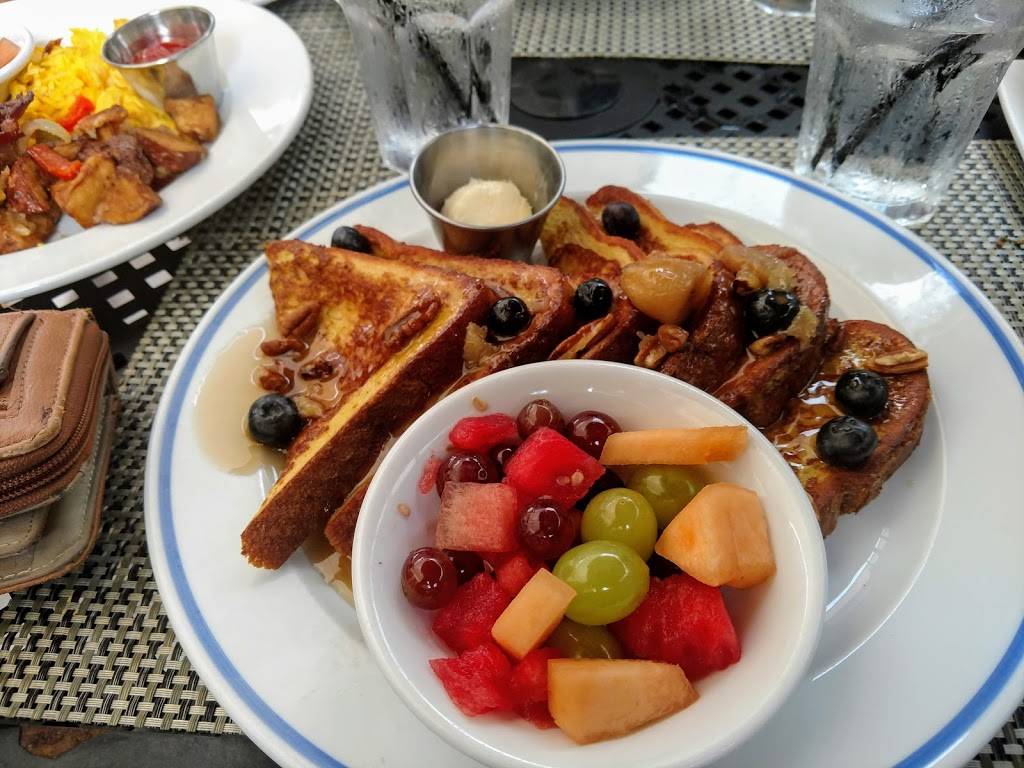 Poogans Porch | restaurant | 72 Queen St, Charleston, SC 29401, USA | 8435772337 OR +1 843-577-2337