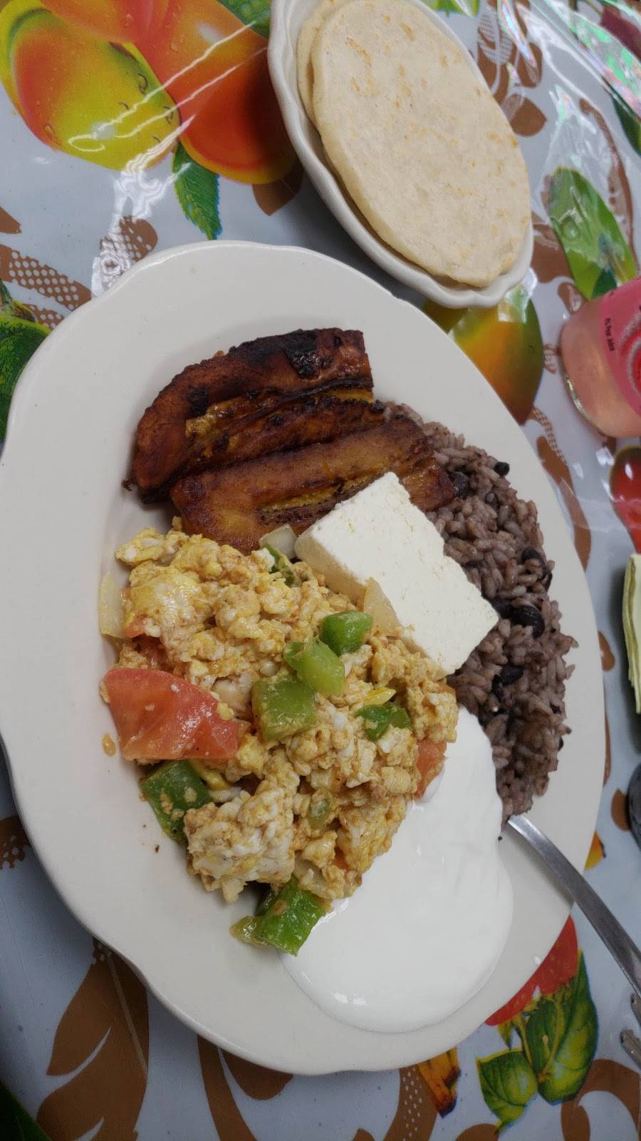 Pattys Place Latin Grill LLC | restaurant | 9224 Warren St, Silver Spring, MD 20910, USA | 3016080060 OR +1 301-608-0060