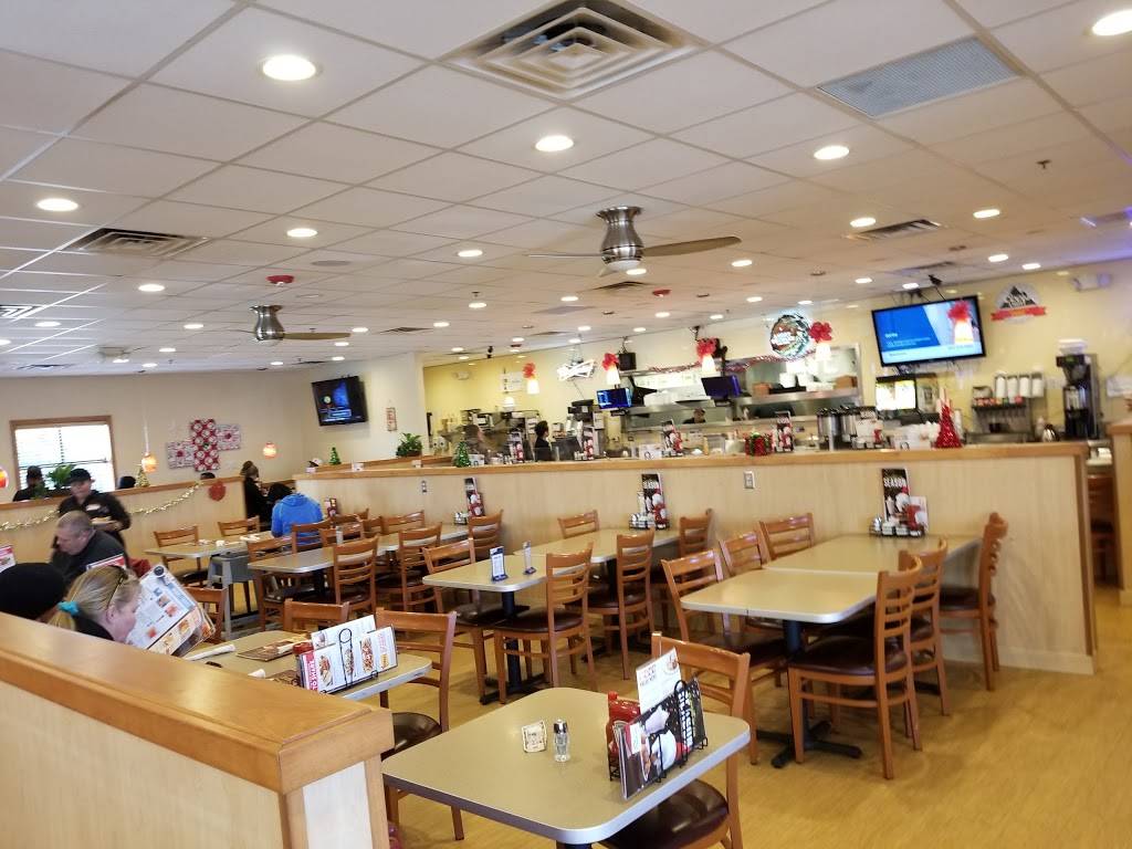 Dennys | restaurant | 2207 N Marine Blvd, Jacksonville, NC 28546, USA | 9105770270 OR +1 910-577-0270