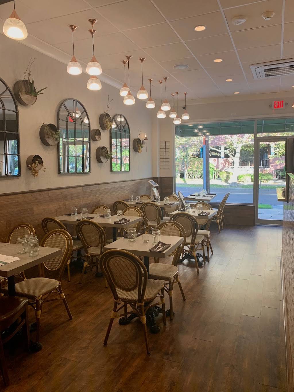 Greenwich Flavor by Myrnas | restaurant | 148 Mason St, Greenwich, CT 06830, USA | 2038691500 OR +1 203-869-1500