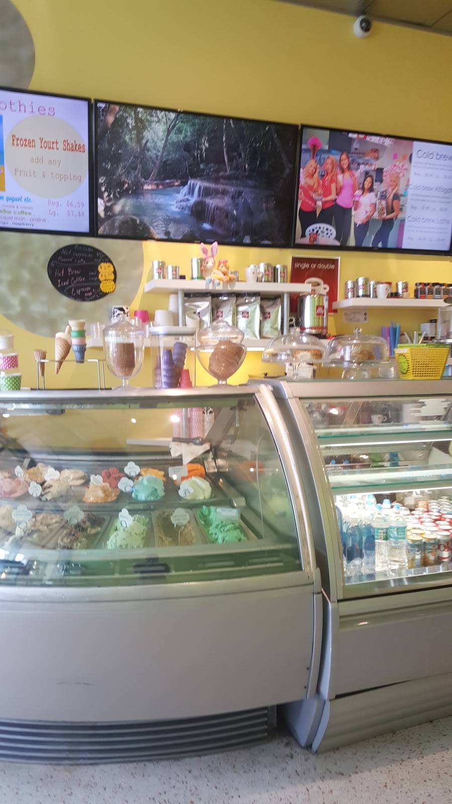 Ben & Jerrys | bakery | 1155 E Atlantic Ave, Delray Beach, FL 33483, USA | 5612723112 OR +1 561-272-3112