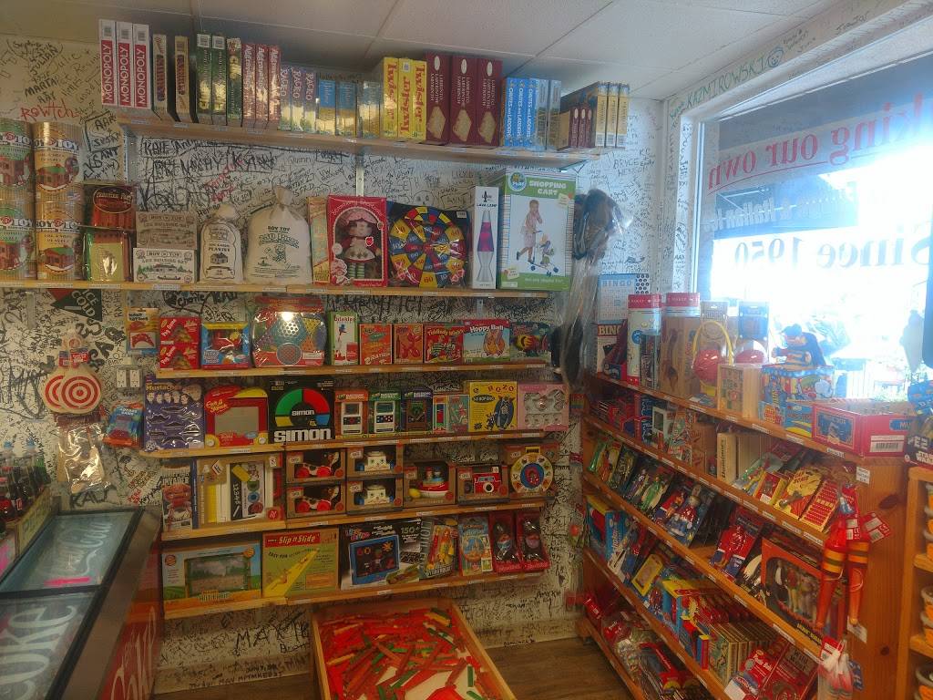 Candy Kitchen | restaurant | 311 Gulf Blvd #4, Indian Rocks Beach, FL 33785, USA | 7272400683 OR +1 727-240-0683