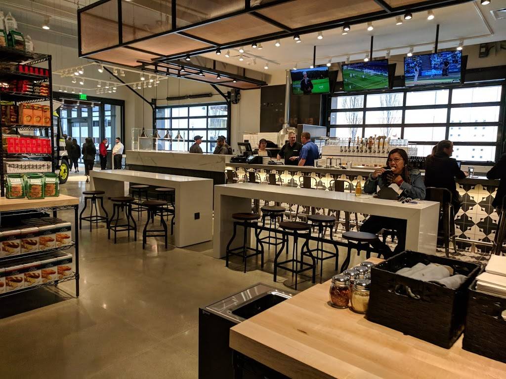 Iron Quarter Brick Oven Pizza | restaurant | 400 S 2nd St, Louisville, KY 40202, USA | 5023136710 OR +1 502-313-6710