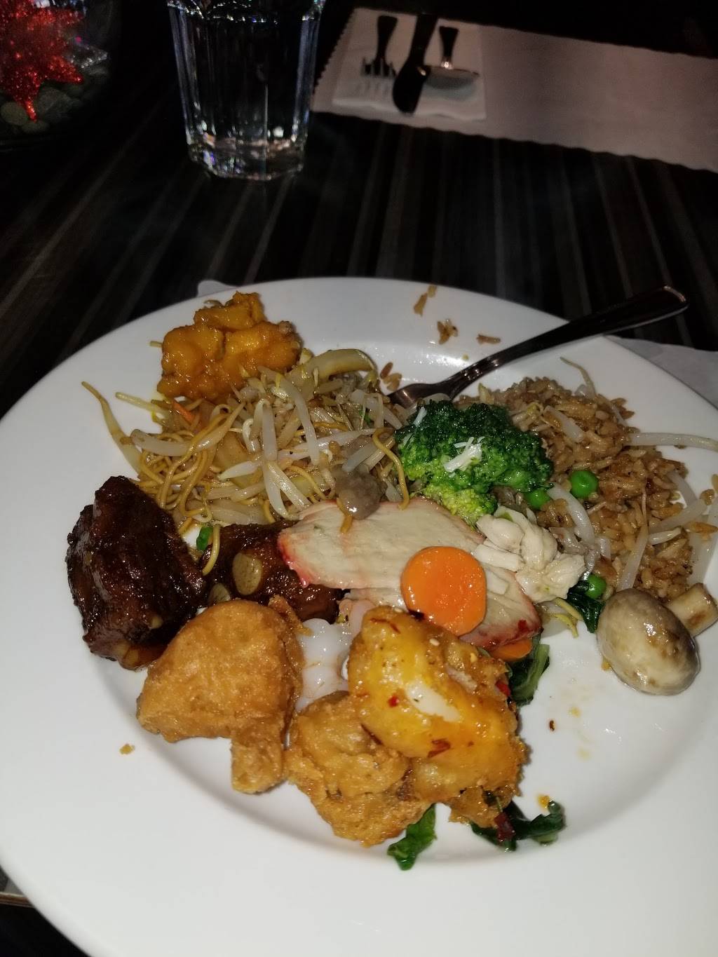 Golden Palace Restaurant | restaurant | 9886 Torbram Rd, Brampton, ON L6S 3L9, Canada | 9057917700 OR +1 905-791-7700