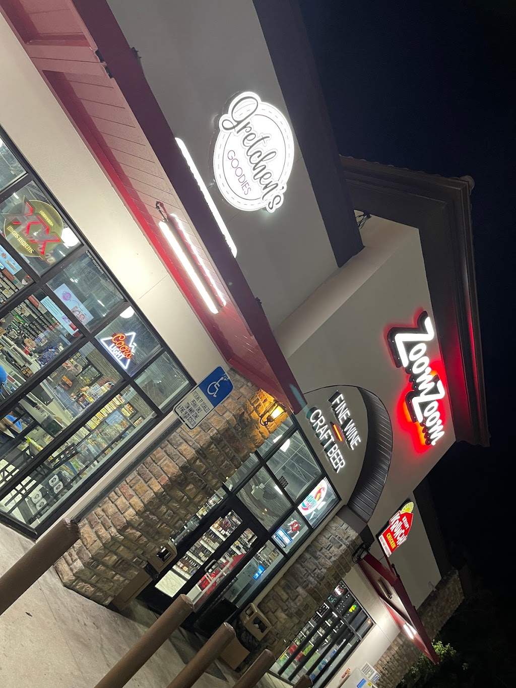 Zoom Zoom - Mobil | restaurant | 10039 Gibsonton Dr, Riverview, FL 33578, USA | 8135333771 OR +1 813-533-3771