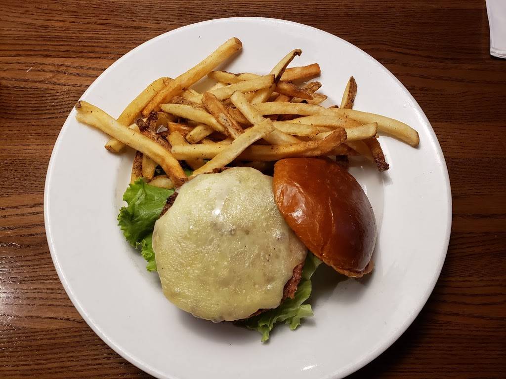 TGI Fridays | restaurant | 5933 Caravan Ct, Orlando, FL 32819, USA | 4079030338 OR +1 407-903-0338