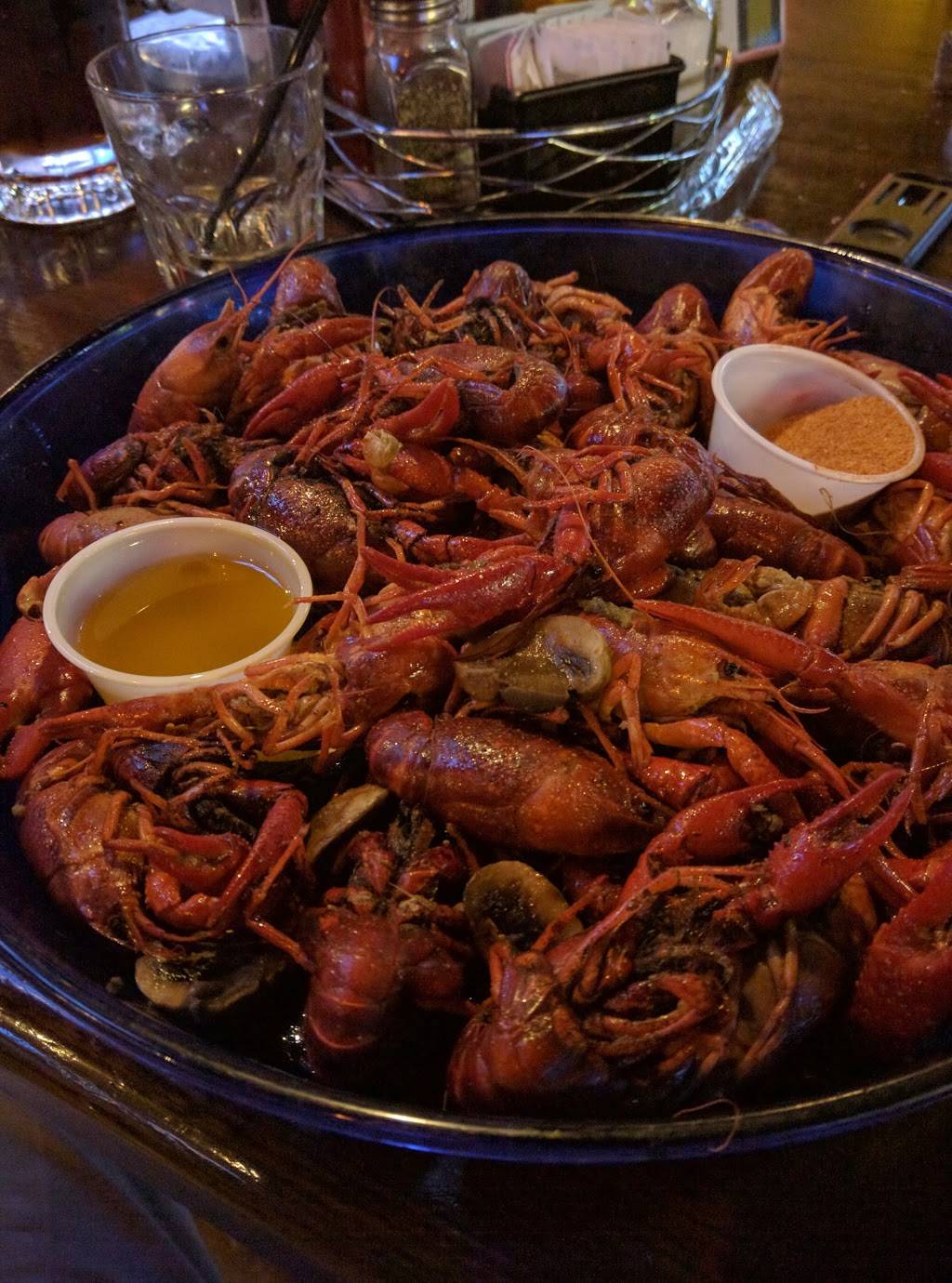 Coaches Sports Bar & Grill | restaurant | 1002, 17460 Northwest Fwy, Houston, TX 77040, USA | 7134667773 OR +1 713-466-7773