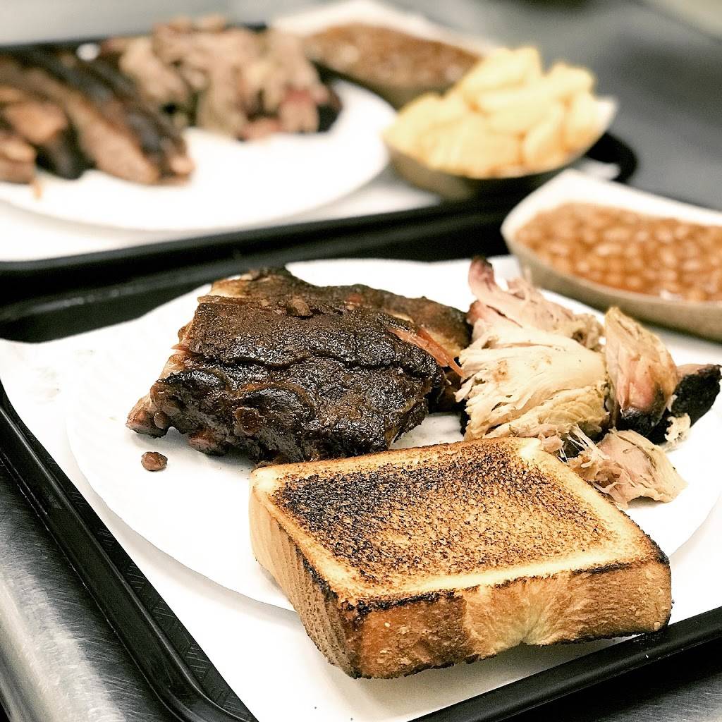 Honky Tonk Smokehouse | restaurant | 145 Jonestown Rd, Winston-Salem, NC 27104, USA | 3367942270 OR +1 336-794-2270