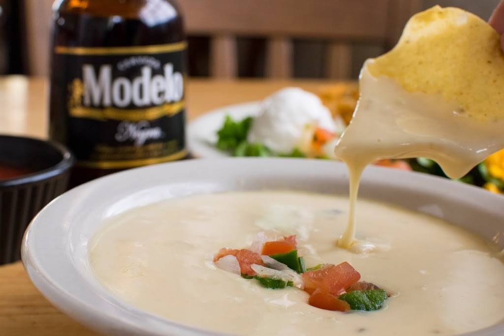 El Chico | restaurant | 9825 E 21st St, Tulsa, OK 74129, USA | 9186637755 OR +1 918-663-7755