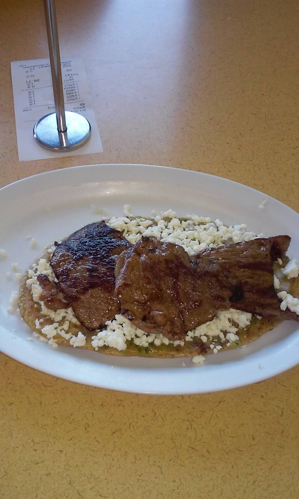 El Huarache Veloz | restaurant | 6801 Woodman Ave, Van Nuys, CA 91405, USA | 8187809984 OR +1 818-780-9984