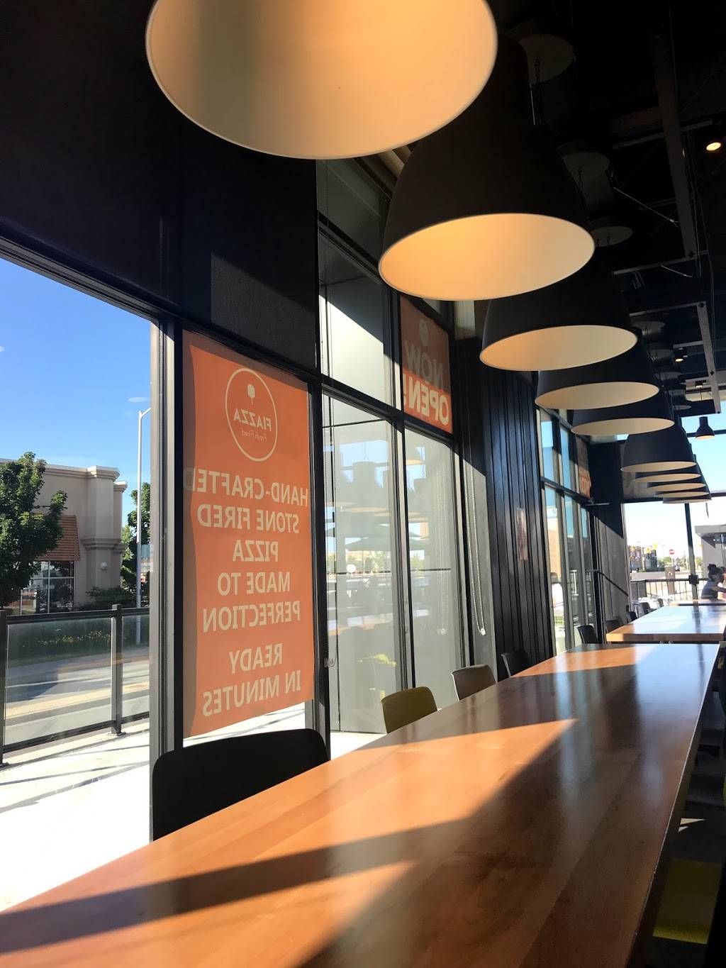 Fiazza Fresh Fired | restaurant | 3181 Greenbank Rd, Nepean, ON K2J 4H9, Canada | 6138258787 OR +1 613-825-8787