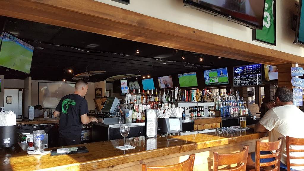 Cocoa Beach Ale House | restaurant | 5590 N Atlantic Ave, Cocoa Beach, FL 32931, USA | 3218689010 OR +1 321-868-9010