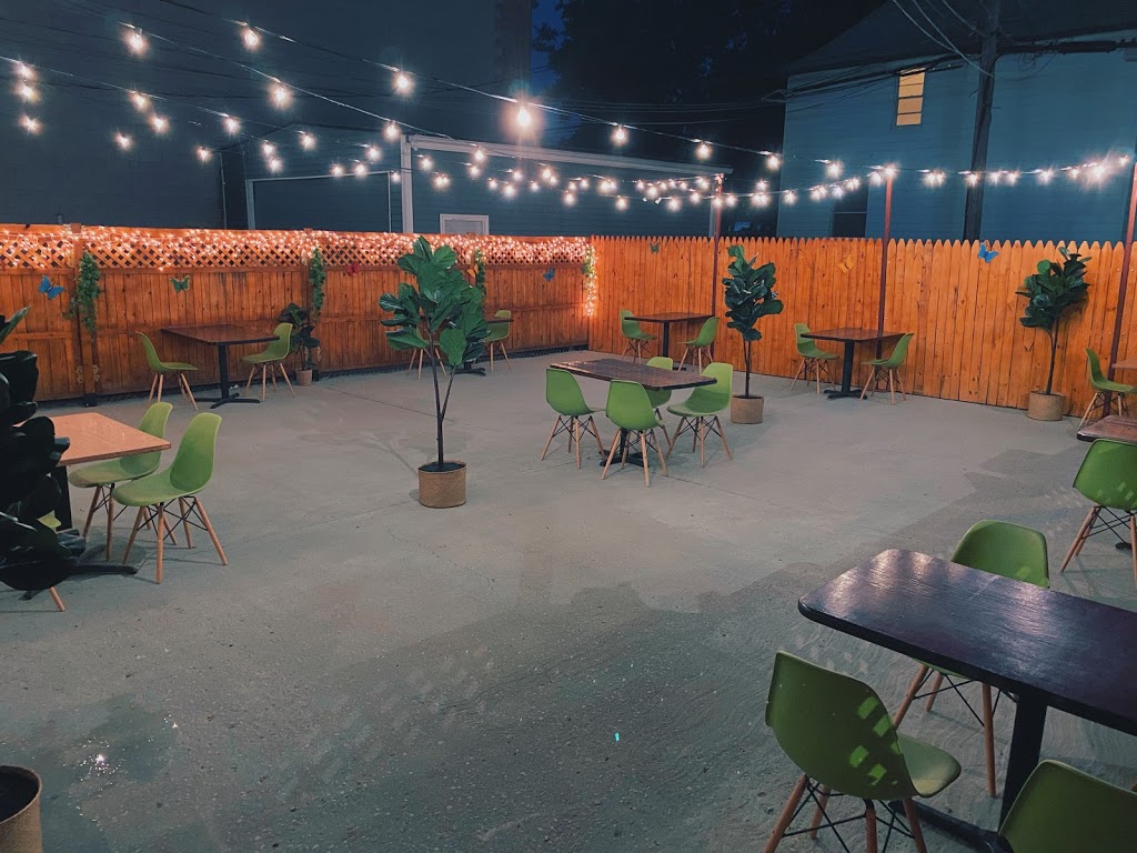 Kale My Name | restaurant | 3300 W Montrose Ave, Chicago, IL 60618, USA | 8722087125 OR +1 872-208-7125