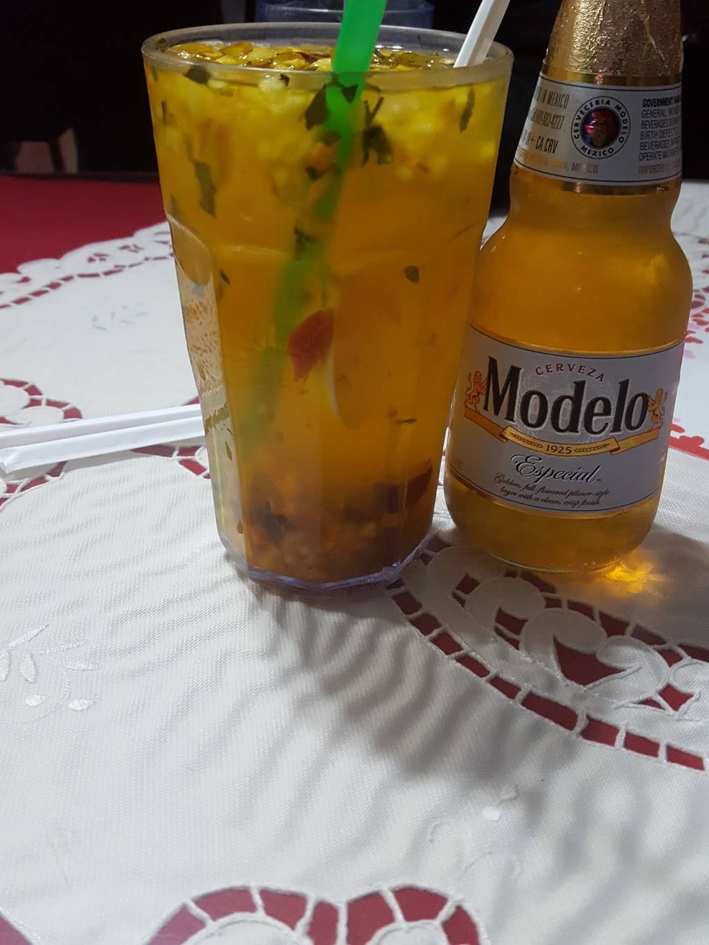 El Amanecer Salvadoreño | restaurant | 3059 W 8th St, Los Angeles, CA 90005, USA | 2133822591 OR +1 213-382-2591