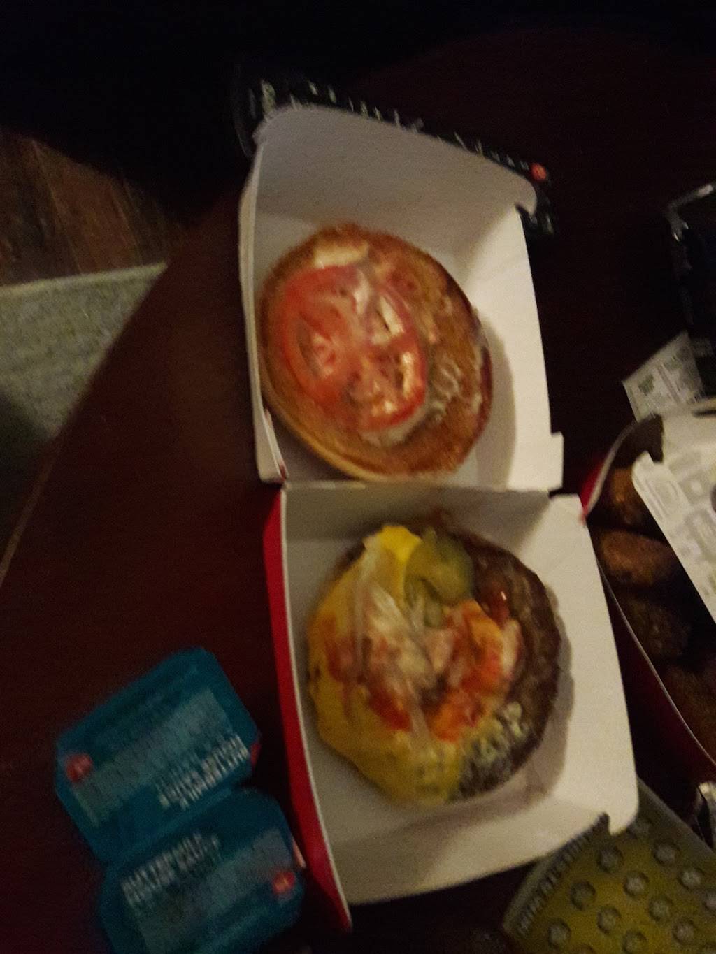 Jack in the Box | restaurant | 3330 Nameoki Rd, Granite City, IL 62040, USA | 6188778884 OR +1 618-877-8884