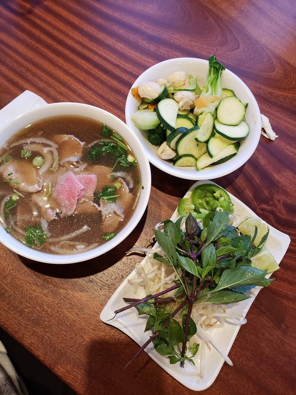 PHO Vallejo Noodle House | restaurant | 908 Admiral Callaghan Ln, Vallejo, CA 94591, USA | 7075575427 OR +1 707-557-5427