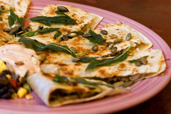 Dos Coyotes | meal takeaway | 1975 Diamond Blvd B-150, Concord, CA 94520, USA | 9256760400 OR +1 925-676-0400