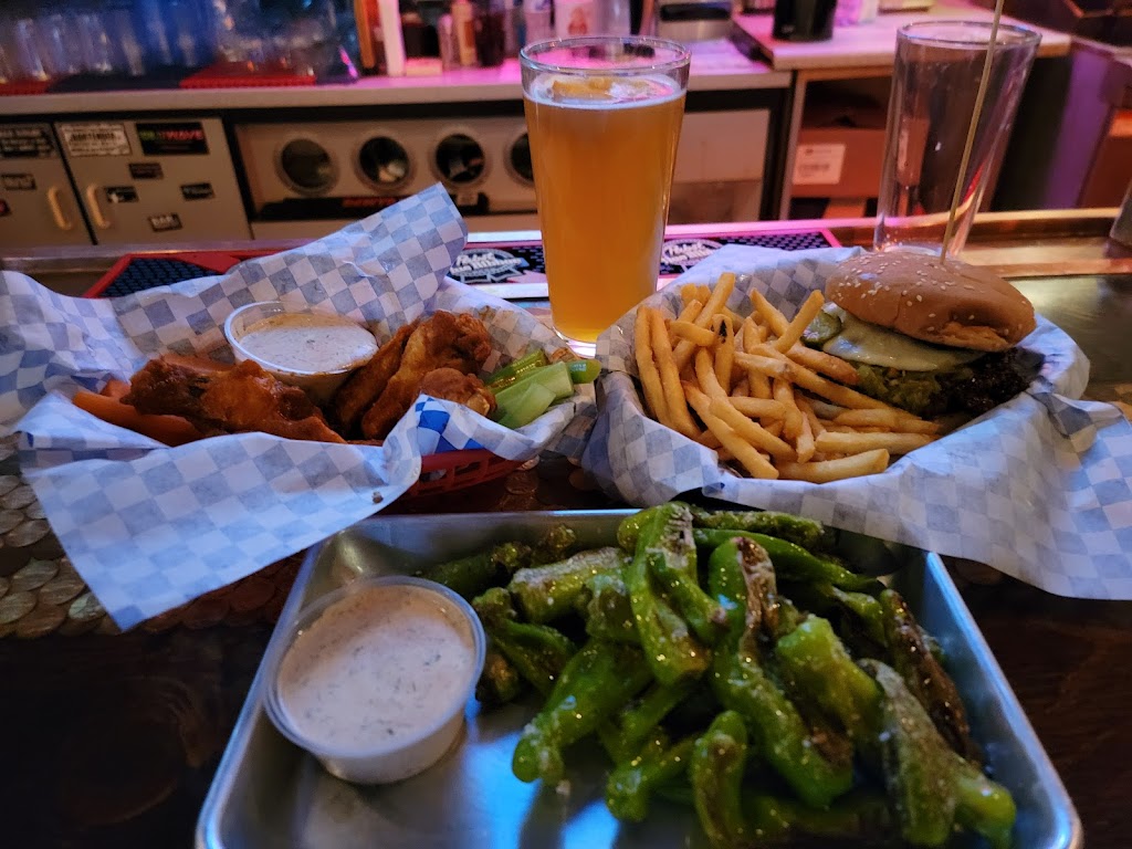 Lincoln Highway Tavern | restaurant | 1943 Harrison Dr, Evanston, WY 82930, USA | 3077890549 OR +1 307-789-0549