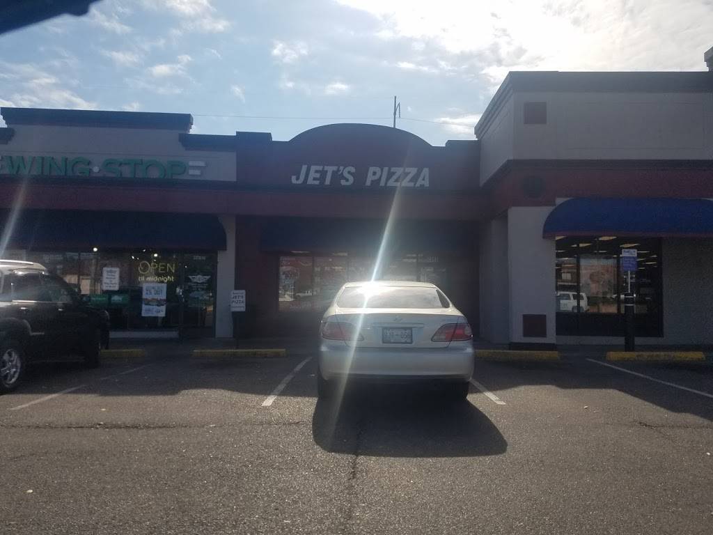 Jets Pizza | meal delivery | 4695 Poplar Ave, Memphis, TN 38117, USA | 9012074200 OR +1 901-207-4200