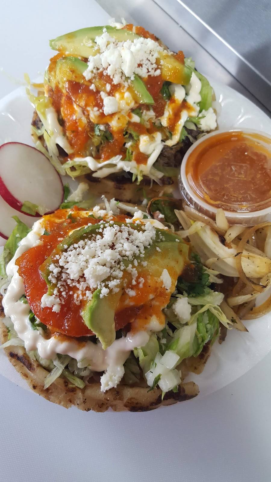 Tacos El Patron LLC Food Trailer ,In The Gas Station Bp Circle K | restaurant | 2115 S Orange Blossom Trail, Apopka, FL 32703, USA | 3214195973 OR +1 321-419-5973