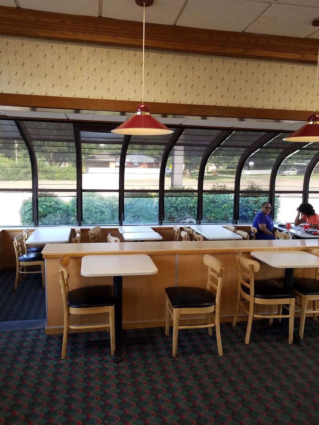 Wendys | restaurant | 2811 Getwell Rd, Memphis, TN 38118, USA | 9017950519 OR +1 901-795-0519