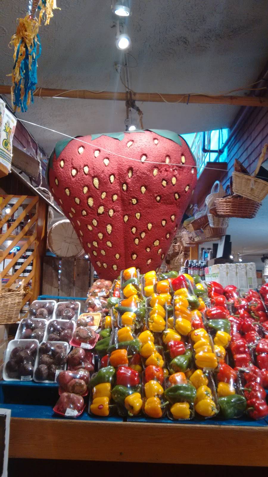 Peres Nature | restaurant | 10735 1ᴱ Avenue, Saint-Georges, QC G5Y 2B8, Canada | 4182274444 OR +1 418-227-4444