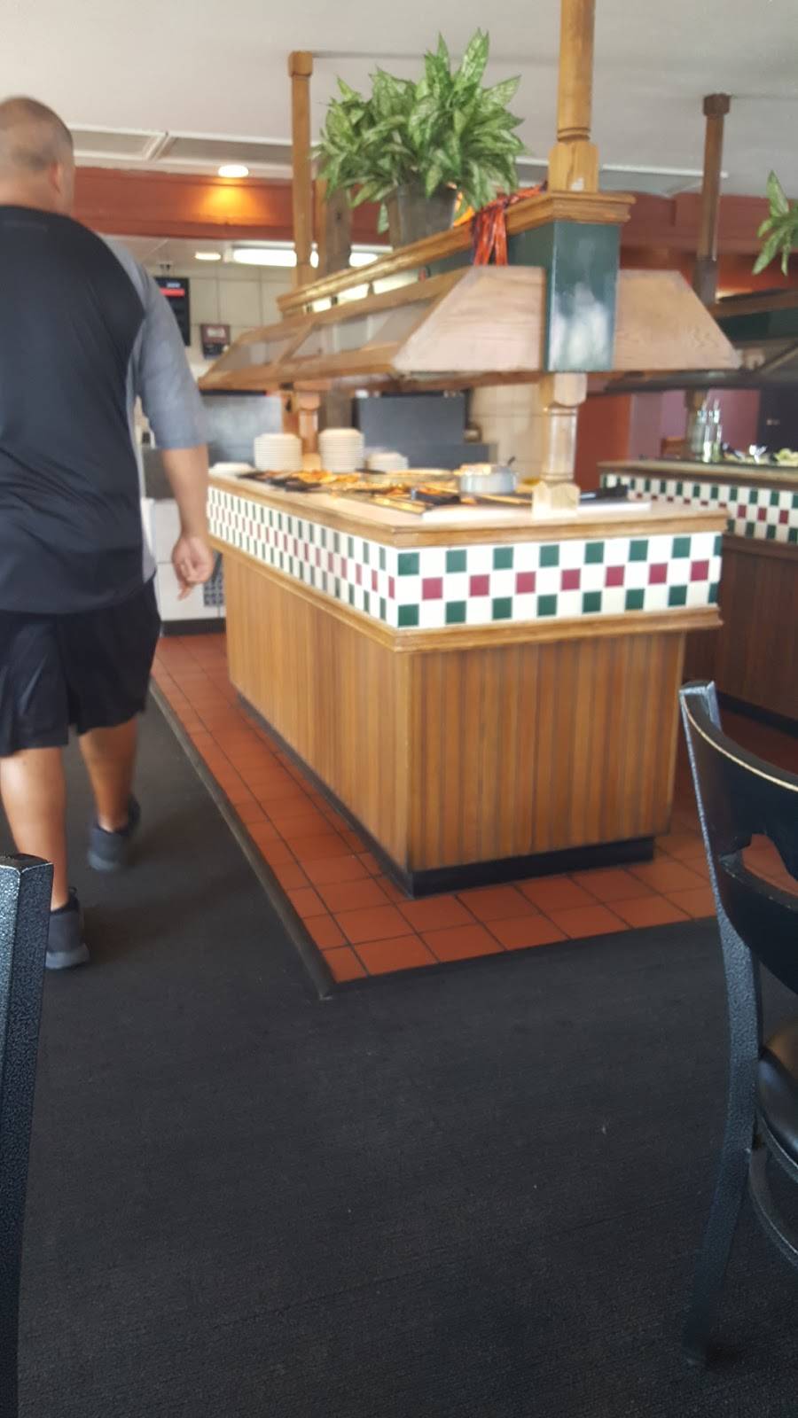 Pizza Hut | meal delivery | 3545 N Yarbrough Dr, El Paso, TX 79925, USA | 9152282679 OR +1 915-228-2679