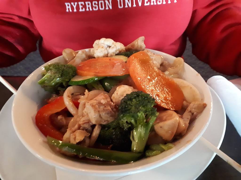 Simcoe Arms | restaurant | 140 Queensway East, Simcoe, ON N3Y 4W1, Canada | 5194285635 OR +1 519-428-5635