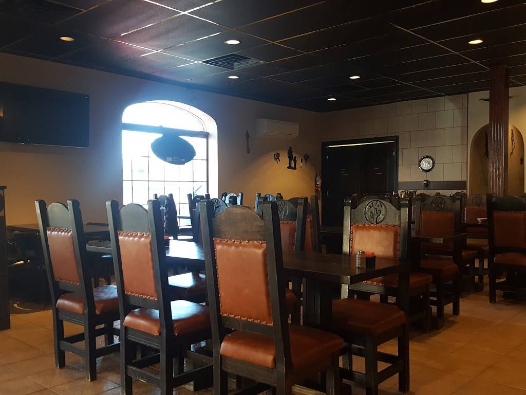 La Flama Mexican Restaurant | restaurant | 111 SE 2nd St, Snow Hill, NC 28580, USA | 2527474333 OR +1 252-747-4333