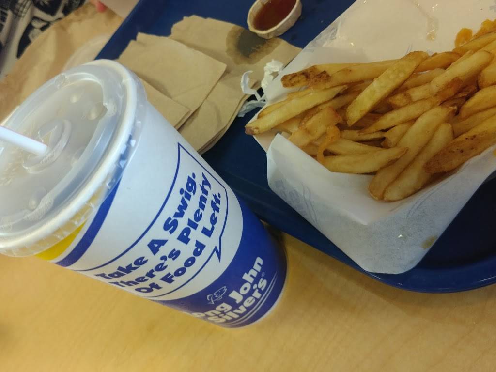 Long John Silvers | restaurant | 2880 S Bay St, Eustis, FL 32726, USA | 3523571125 OR +1 352-357-1125