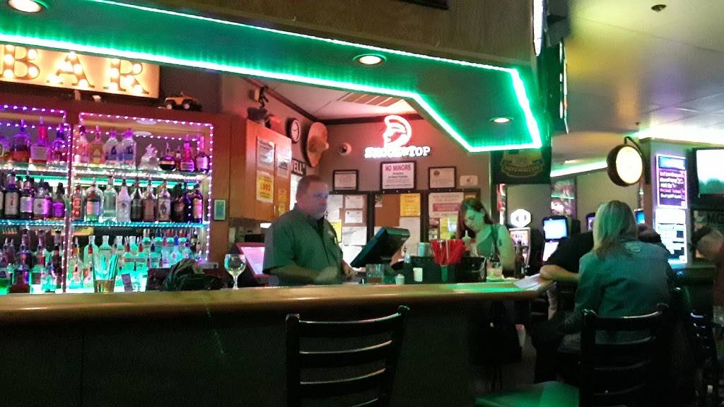 Maxwells Pub & Grill | restaurant | 737 SW 185th Ave, Beaverton, OR 97006, USA | 5036494688 OR +1 503-649-4688